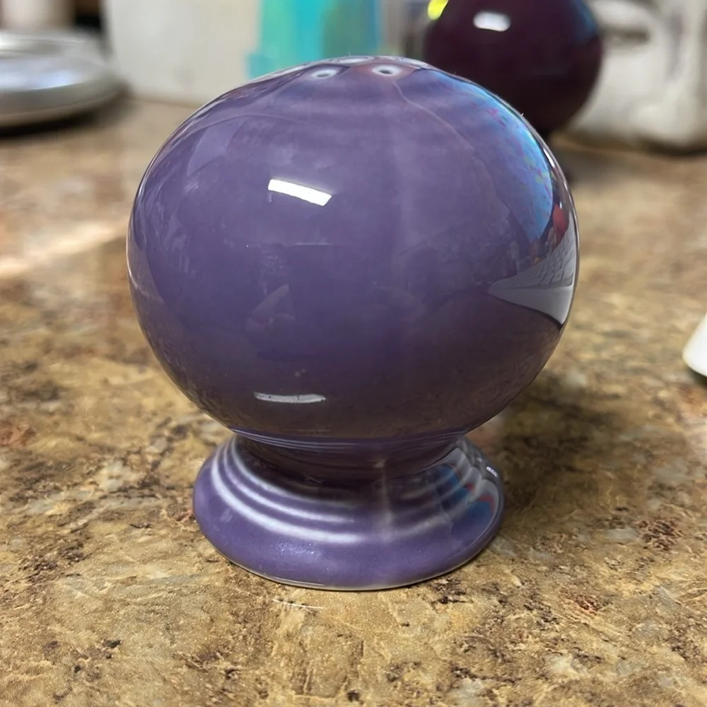 Vintage Fiesta Kitchen Shaker